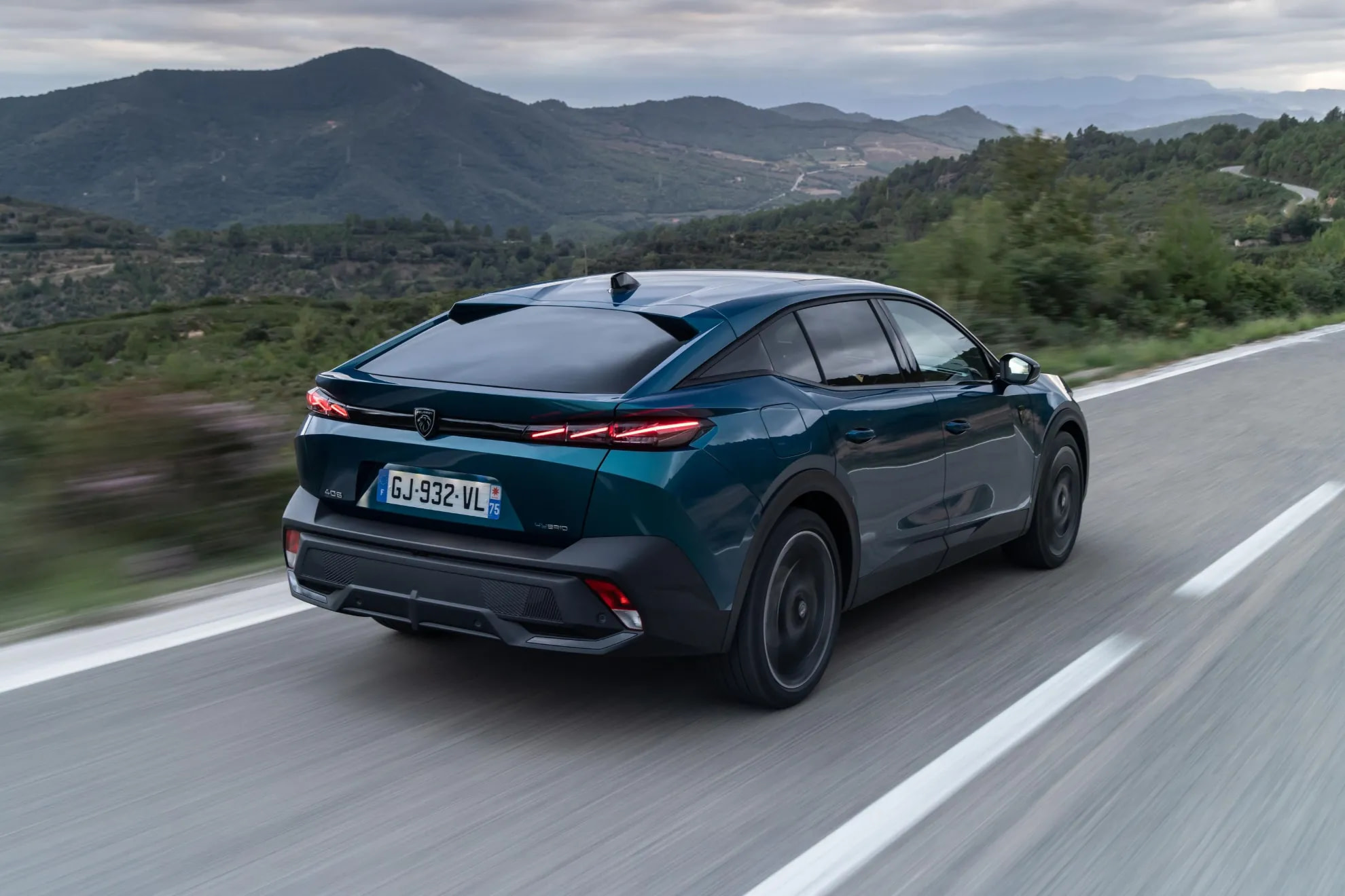 Peugeot 408 GT PureTech 130 AT8 - The Auto Show - Car news and ...